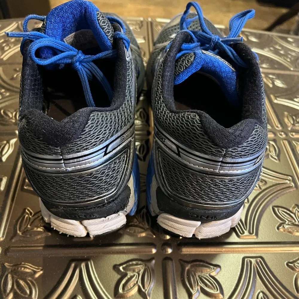 Brooks GTS Adrenaline 17. Running Shoes in Black and Blue size 14 wide. Men’s - Picture 5 of 10
